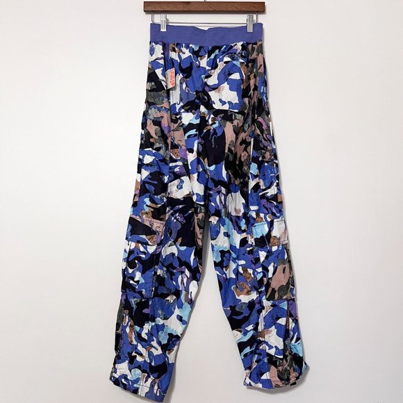 NWT Free People Movement Mesmerize Me Printed Pants in Violet Splendor C… - Picture 8 of 9